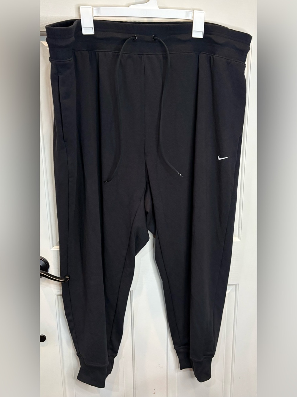 Nike Dri-FIT Women's Black Jogger Pants 3X Plus Training Drawstring FB5436-010